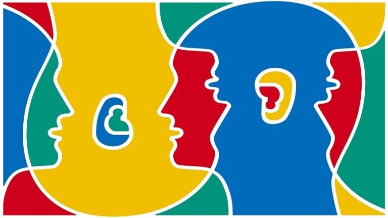 زبان و ساخت واقعیت در نظریه کنش گفتاری
