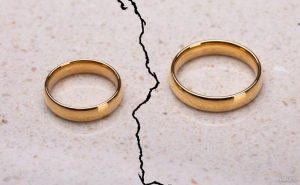 پس از اتمام زندگی زناشویی چه کسی بیشتر آسیب میبیند؟