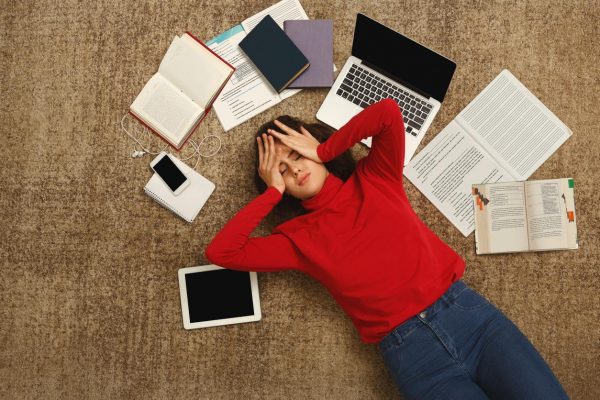 تمرین حافظه کاری نوجوانان برای کاهش اضطراب امتحان و بهبود کنترل توجه